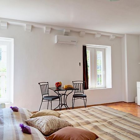 White House Apartments Korčula Pokoj fotografie